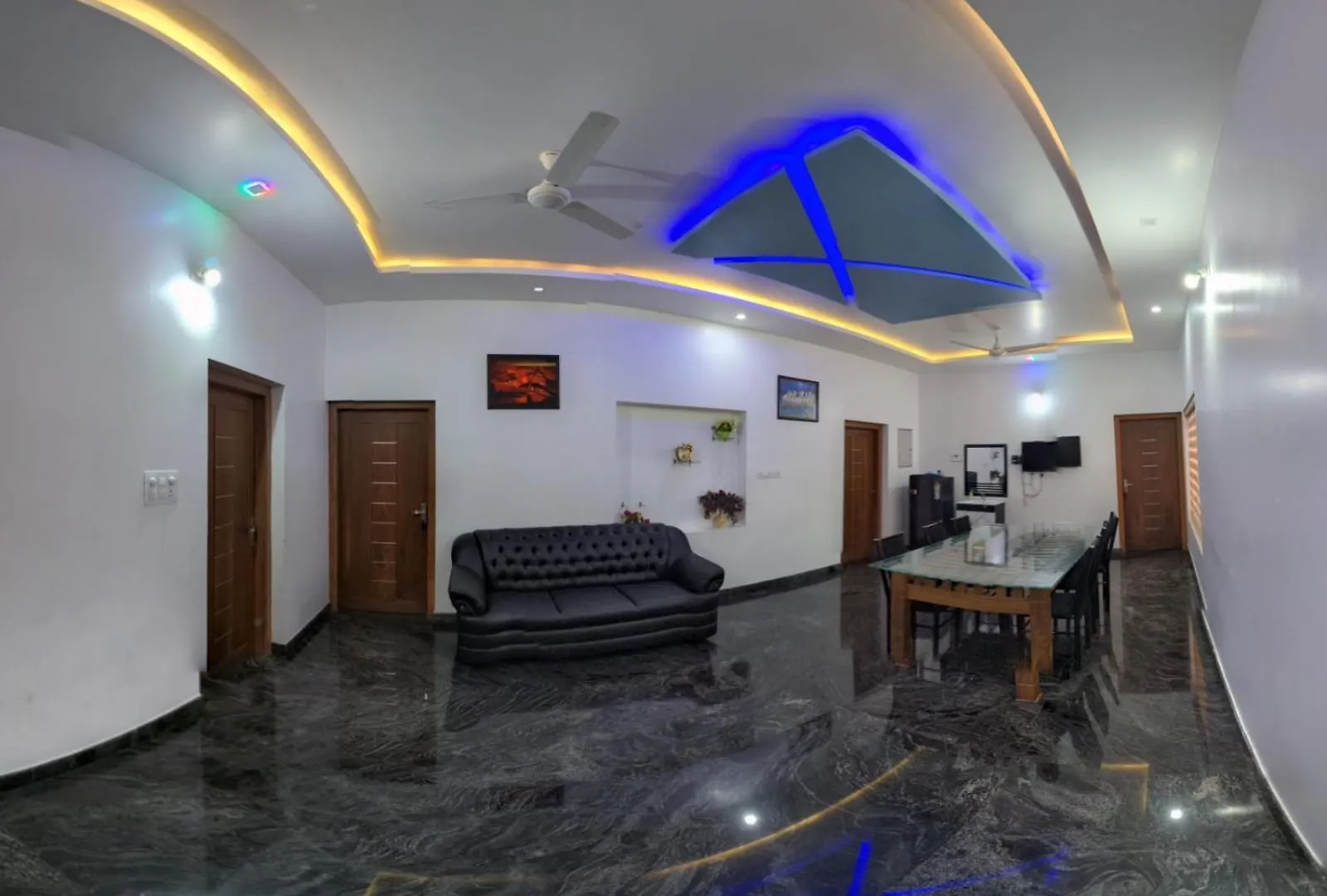 Silvery Moon Grand Villa Tariyod 인도